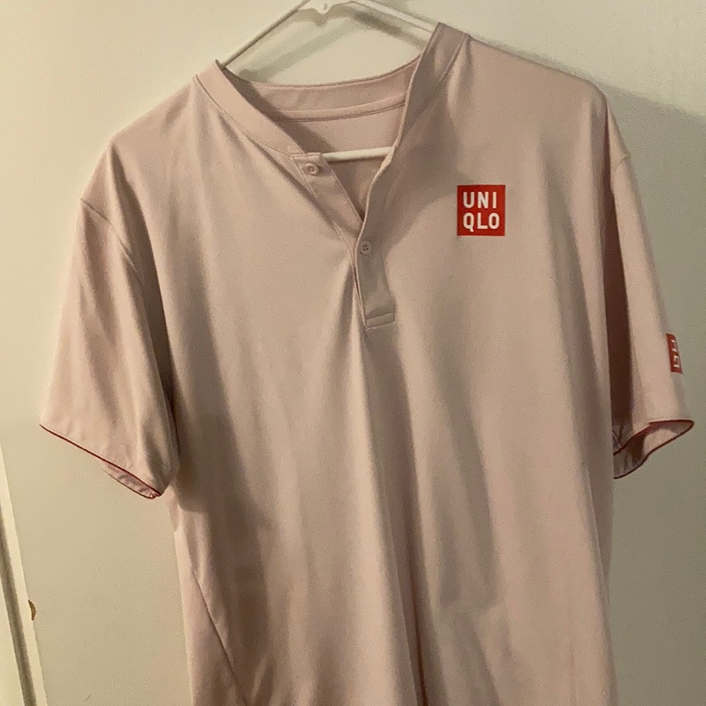 Uniqlo federer tennis shirt